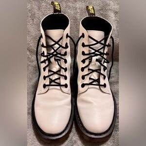 🤍 Dr Martens Women’s Luana White Leather Combat Boots